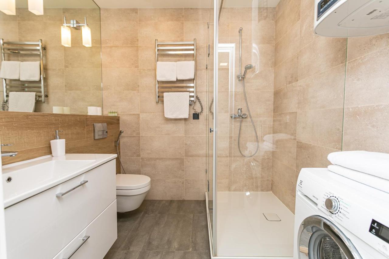 Petrovdom 190-199-216 In Spacious Apartments At Rc New York Concept House Kyiv Exterior photo